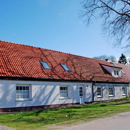 Ferienwohnungen auf dem Pommernhof Samtens Exterior foto